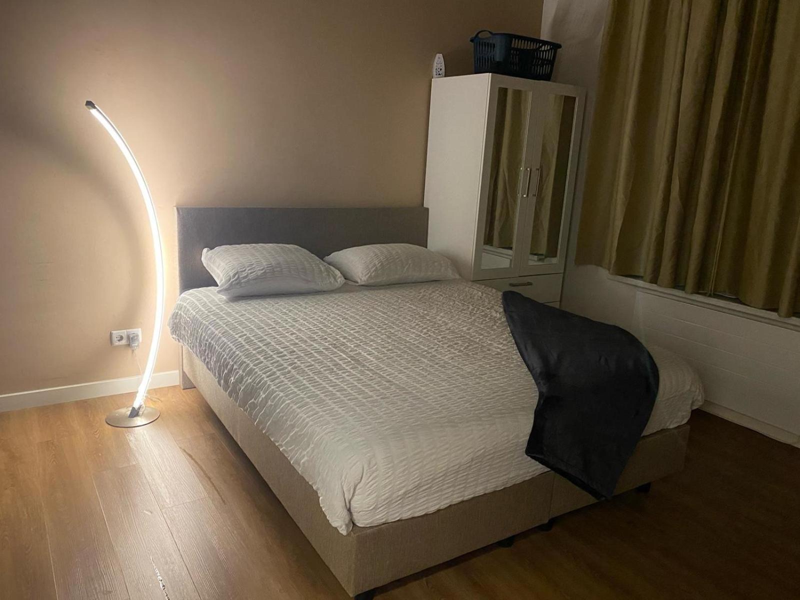 Rotterdam Inn Экстерьер фото