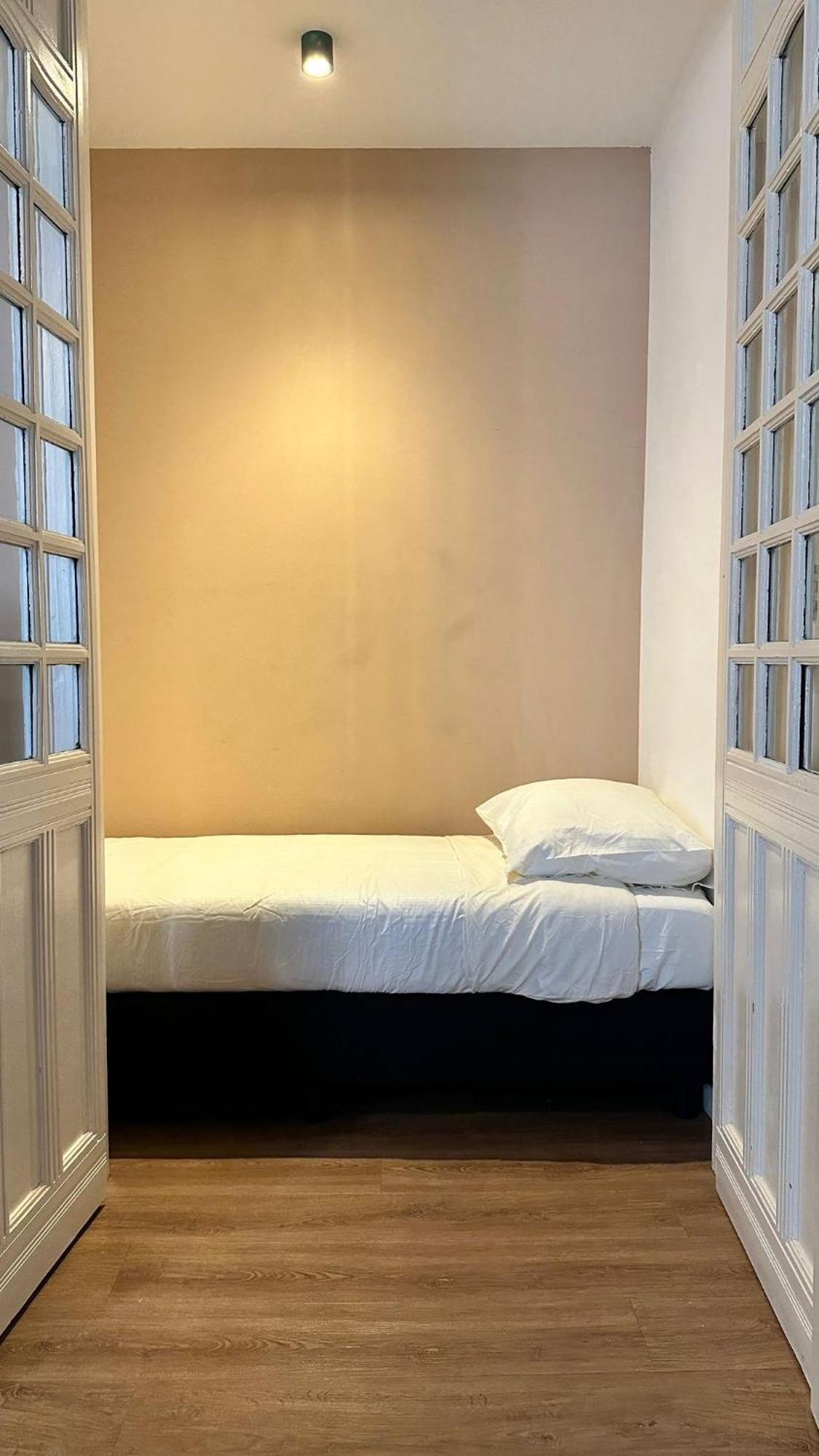 Rotterdam Inn Экстерьер фото
